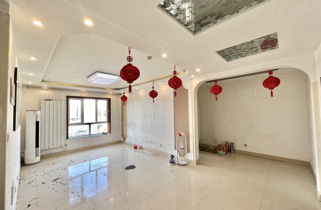 高新区科技局单位家属院！双车位免大税精装修！好楼层一梯两户！