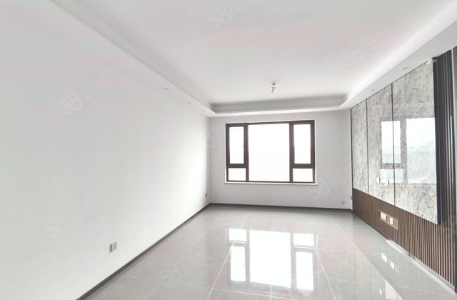 龙湖天璞3室2厅96.43㎡80万二手房图片