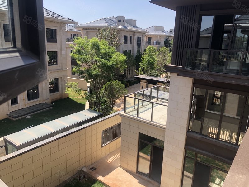 三大湿地 特价 俊发海东俊园合院别墅 三面采光 带车库花园