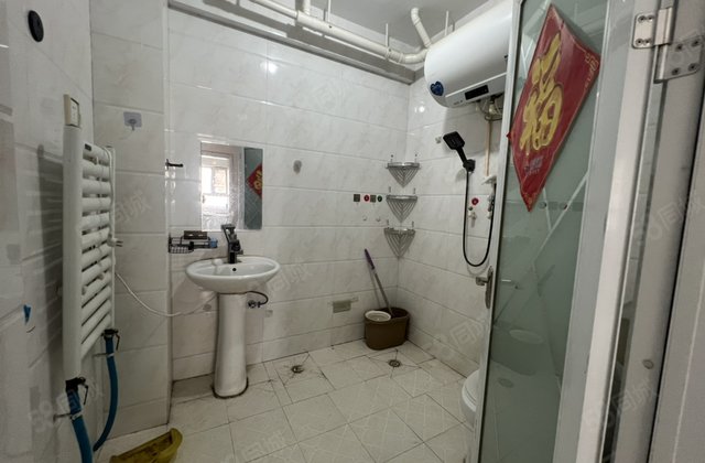 文轩本部 老一中 新东方龙湾二期两室带车位储藏室随时看房