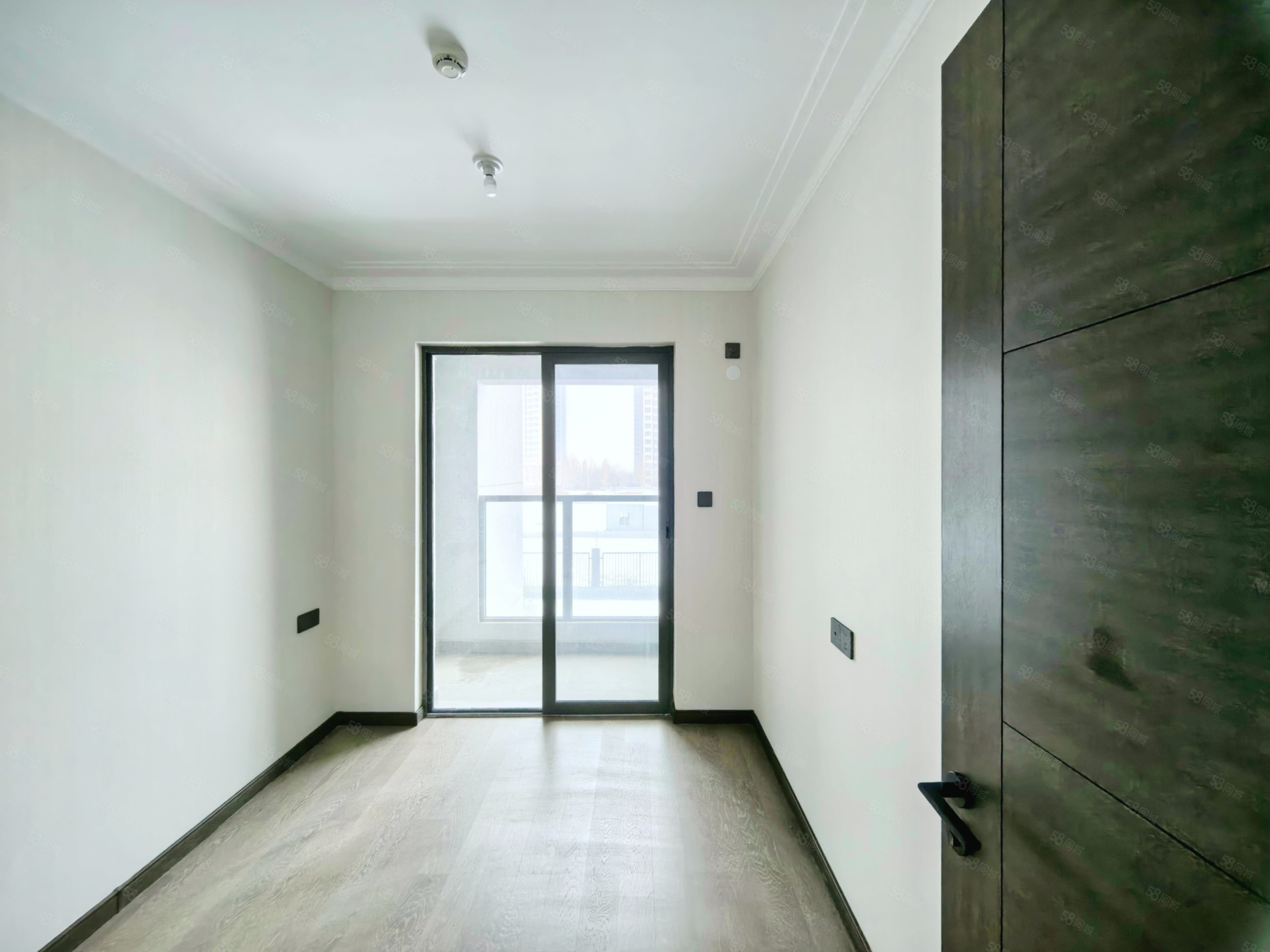 万科理想拾光3室2厅2卫121㎡南129万