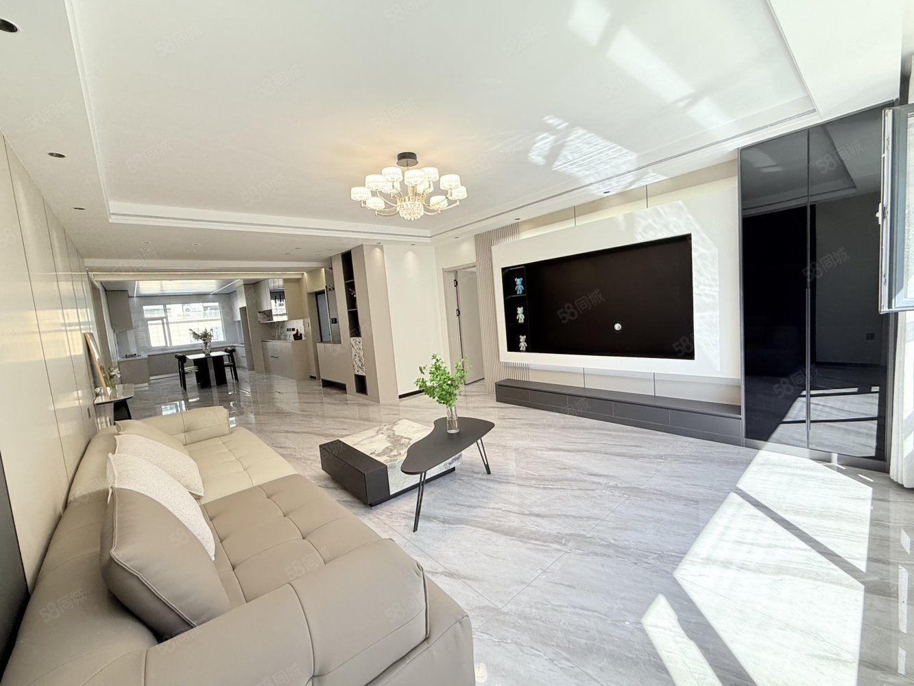 文豪世家3室2厅2卫161㎡南北103万