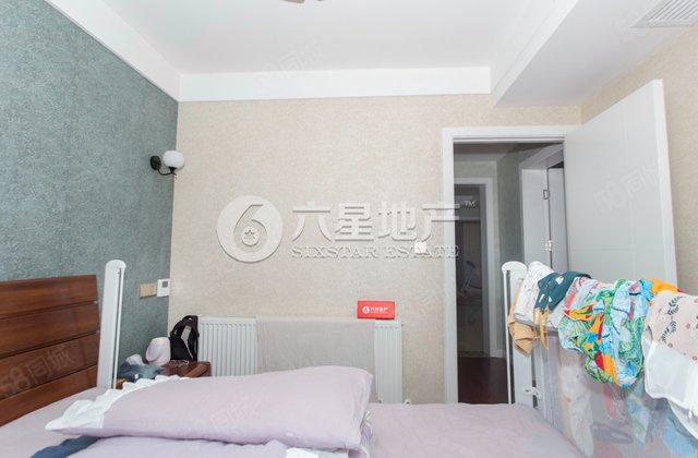 中皇广场3室1厅150㎡854万二手房图片