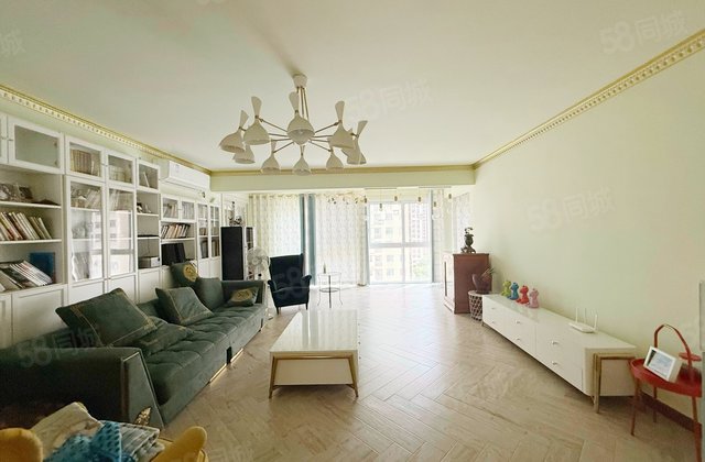 盛隆佳园6室2厅246.43㎡178万二手房图片