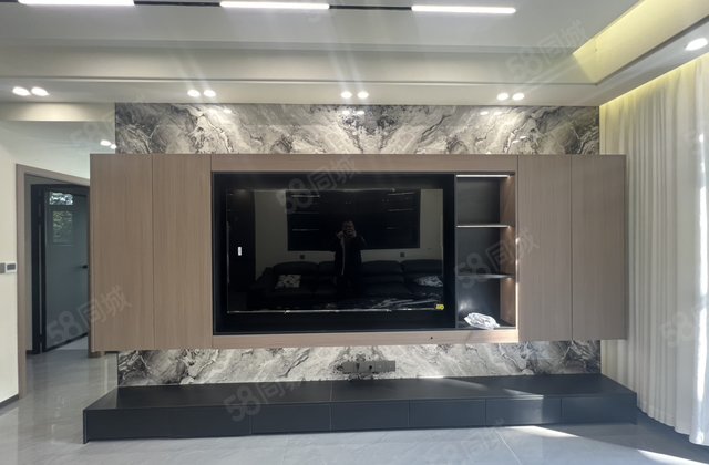 玫瑰园二十期南湖世家3室2厅140㎡79.8万二手房图片