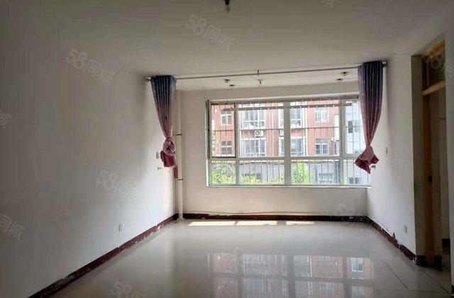 急售 花园路 水晶城 大三室 五千多 地暖房  好楼层 急售