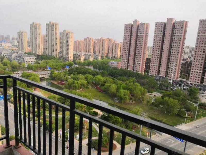 巨人印象小区3室2厅2卫127㎡南56万