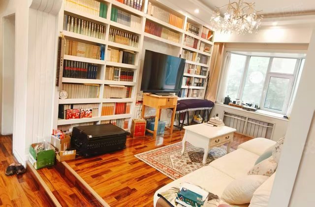 聊城大学西苑精装3室 三楼 近文轩外国语老一中二实验