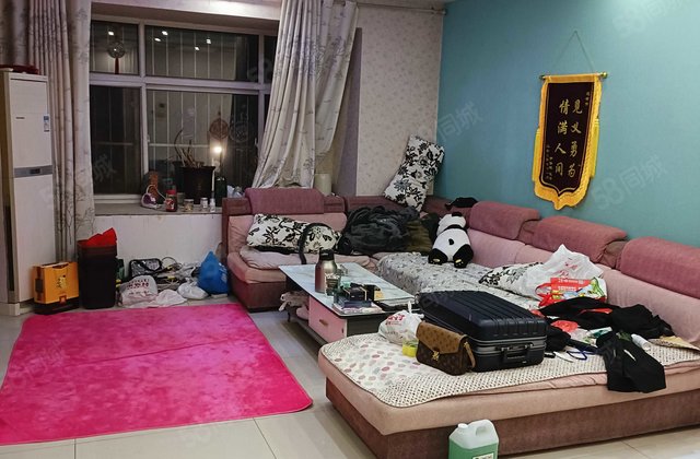 房东急售 翡翠城 朝向好 电梯房 板楼 双卫格局 急卖