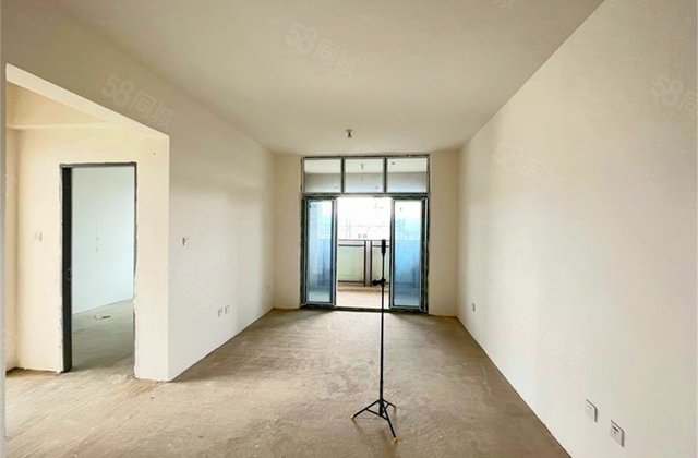 寰宇君汇城2室2厅67.1㎡45万二手房图片