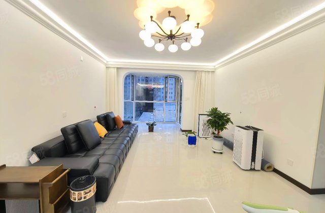 万达天玺小区3室2厅140.13㎡205万二手房图片