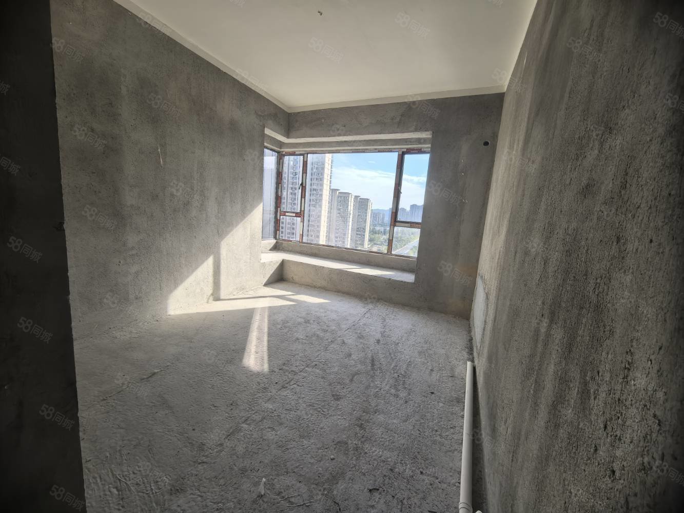 德和领秀广场3室2厅2卫110㎡南北83.8万