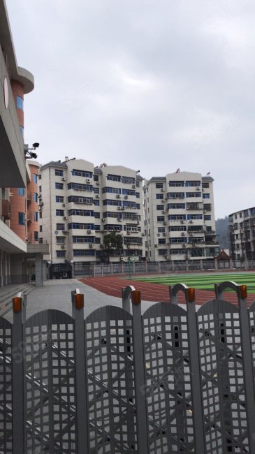 十堰人民小学家属楼2室2厅1卫86㎡东27万