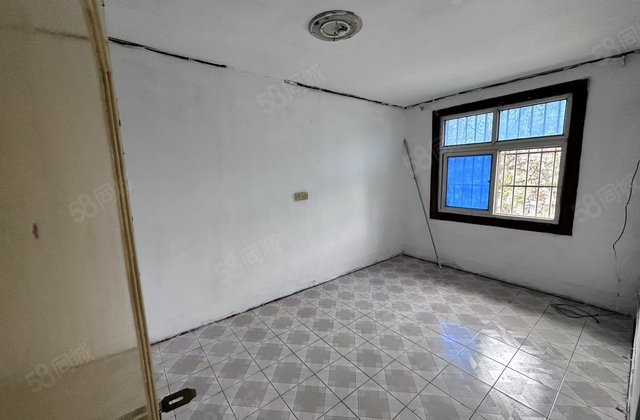 兴华东路 中级法院 3室朝阳 有储表厂家属院