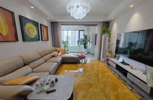 国岳府 精装修三室两厅两卫 电梯好楼层 免大税带车位