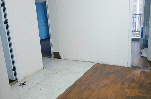 正大万物城3室2厅97.77㎡118万二手房图片