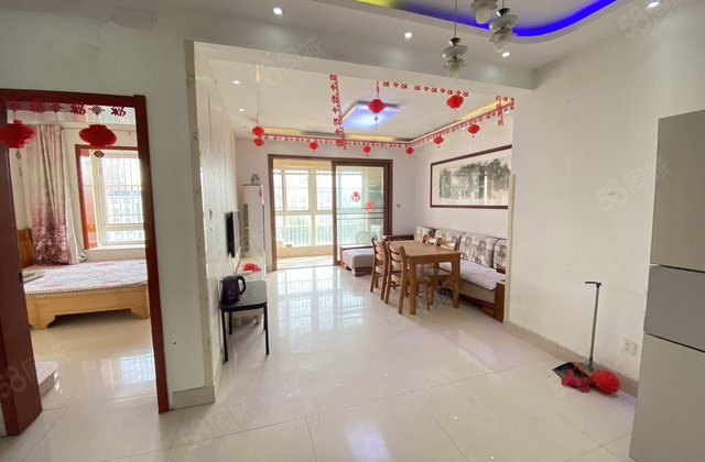 三中北校 门口莲湖洋房 一梯两户精装修 随时看房 正规三室