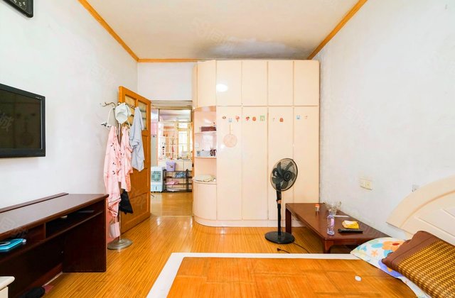 商检保健服务中心3室1厅71.34㎡118万二手房图片