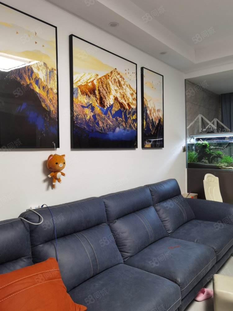 万固誉江南小区3室2厅2卫113.3㎡南160万