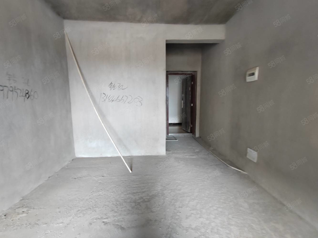 香园丽舍2室2厅1卫75㎡南北38.6万