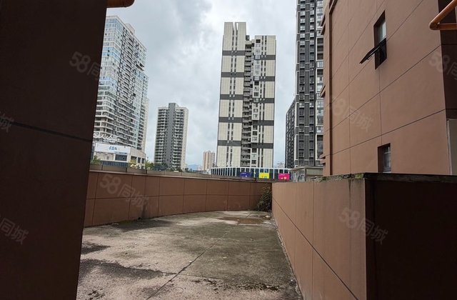 骏豪广场3室2厅108㎡51.8万二手房图片