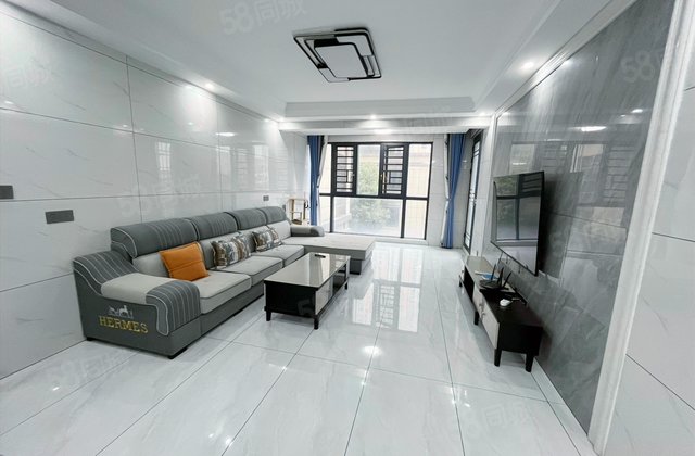 东方红郡香樟园3室2厅118㎡53.8万二手房图片