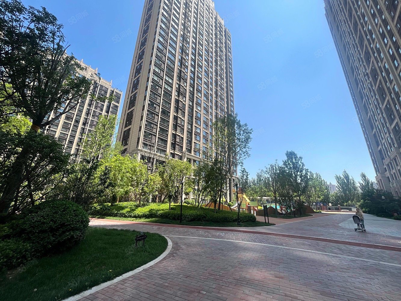 万科翡翠公园晋阳湖畔交通方便业主急售配套成熟精装修