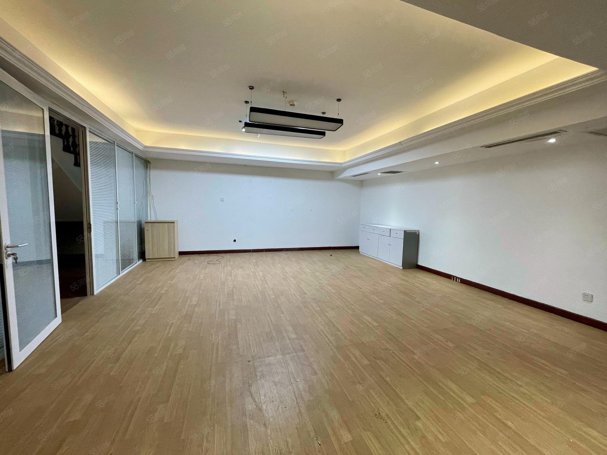 澳景園5室3廳4衛(wèi)475.78㎡南北1999萬