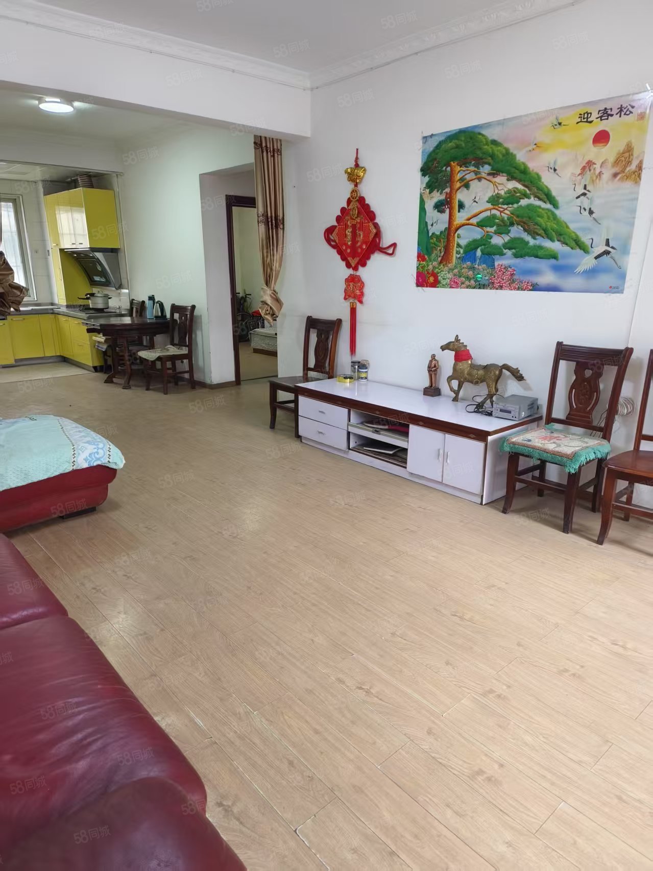 红卫三公司小区3室1厅1卫88.87㎡南30万