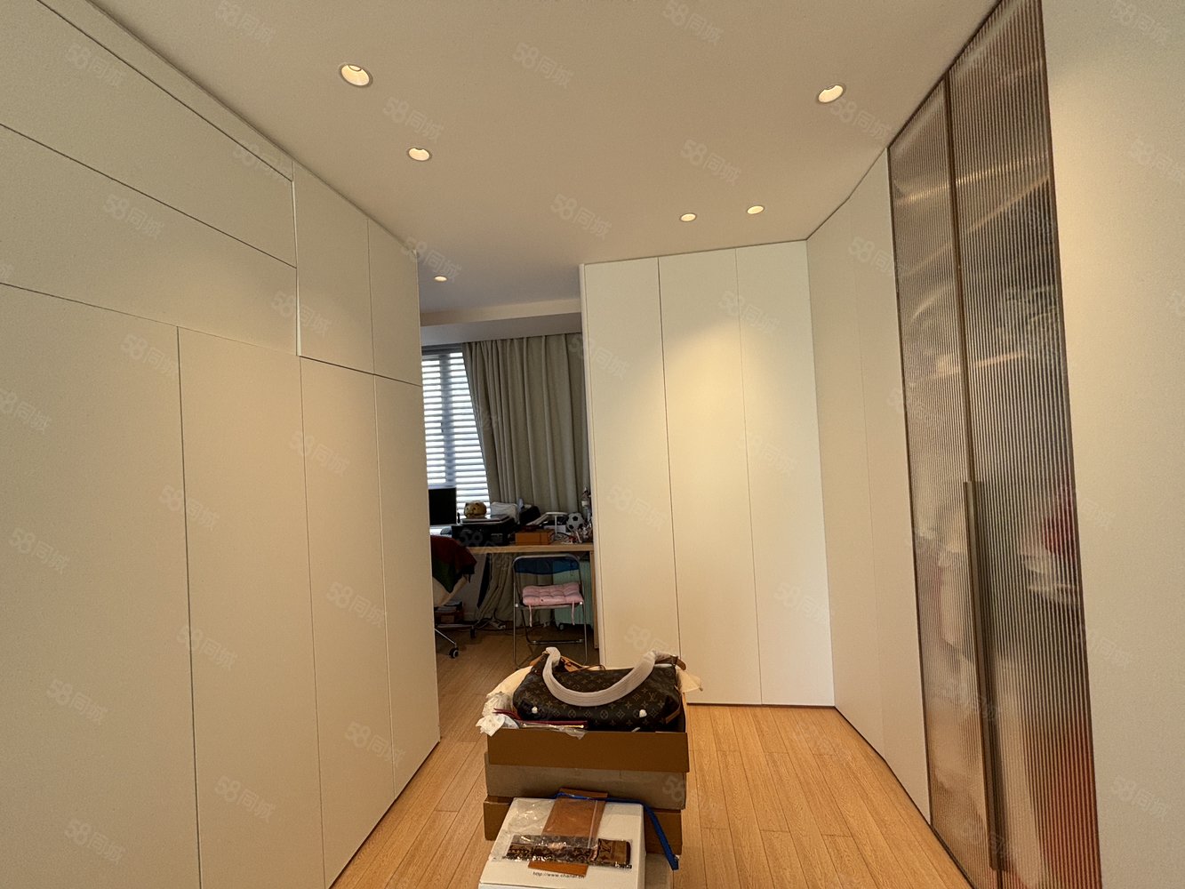 德和领秀广场4室2厅2卫140㎡南北173万