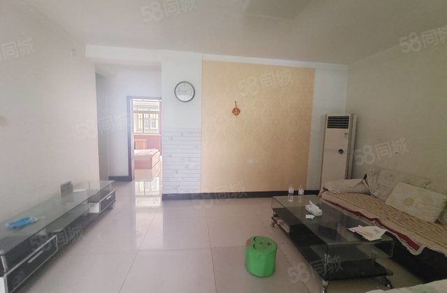 利民路花园路交叉口明星小区多层2楼105平85万。免大税。