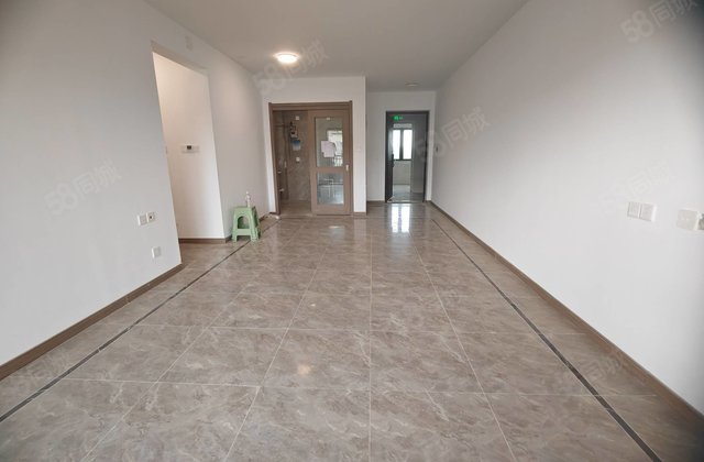 外国语一中水悦澜庭，湖语上院，翰林天悦，新房未注电梯房带车位