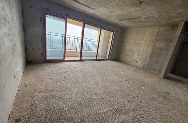 绿地不夜城3室2厅109㎡56万二手房图片