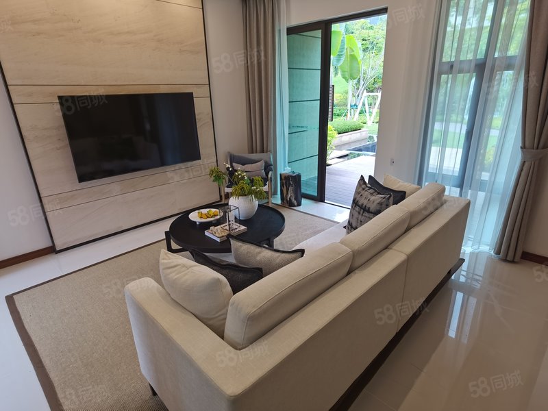 雅居乐高端别墅!3房3卫3露台 山泉水入户 70年大产权