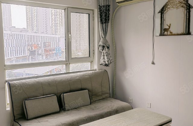 住宅水电 33万 当代国际 2层复式 有证 2居室