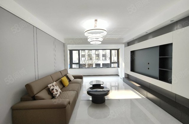 总部天玺城3室2厅145㎡69.8万二手房图片