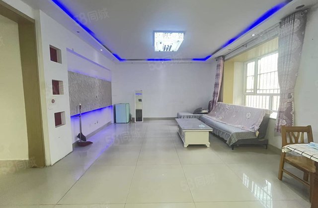 月亮湾 单价低  电梯商品房 商业配套齐全