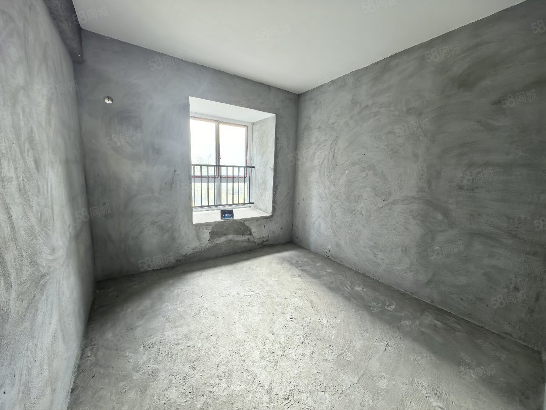 常隆花园3室2厅1卫101㎡南北46.8万