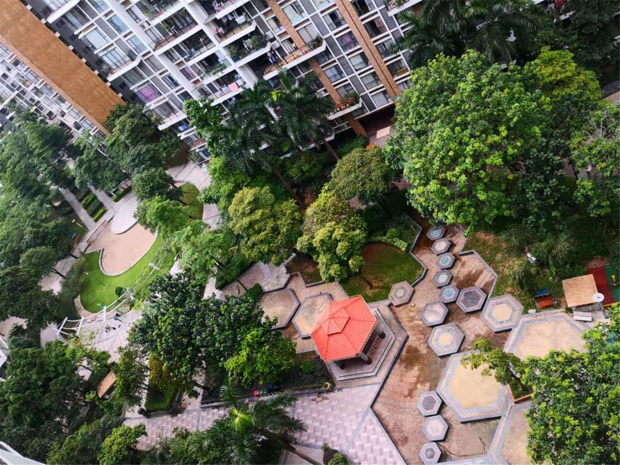 景湖春晓2室2厅1卫88.21㎡西南300万