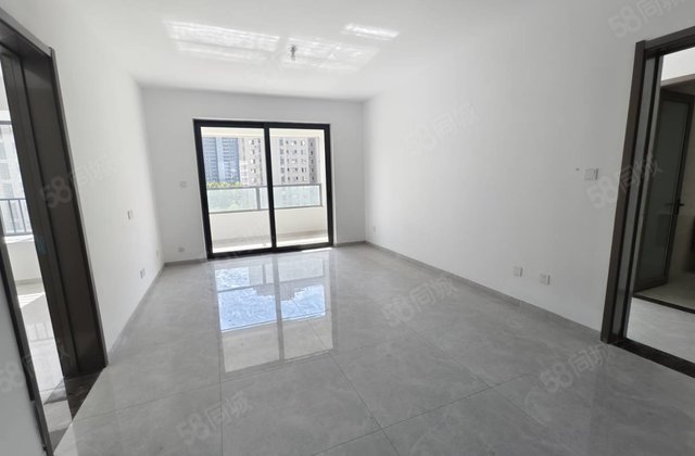 急售星光理想城 三叶草户型 好楼层带车位储藏室，三室两厅两卫