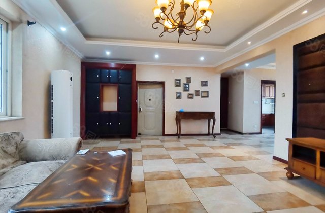 创豪天泽苑5室2厅179.18㎡130万二手房图片