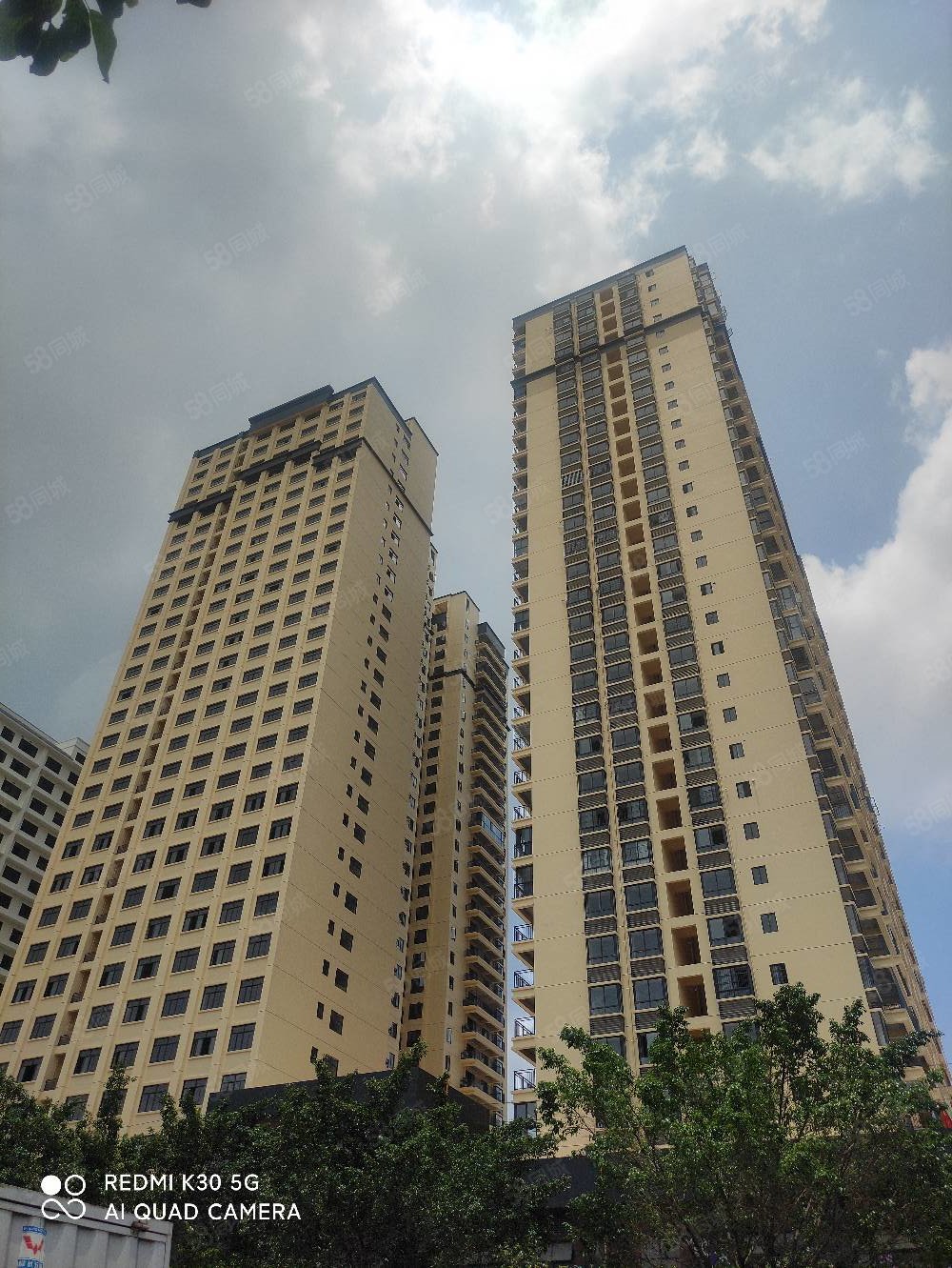 大塘郡府2室2厅1卫70㎡南26万