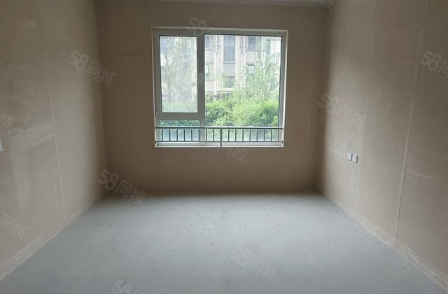 急售体育馆，上下四层叠墅，清风和庐，带三个车位玖玺聊大政府