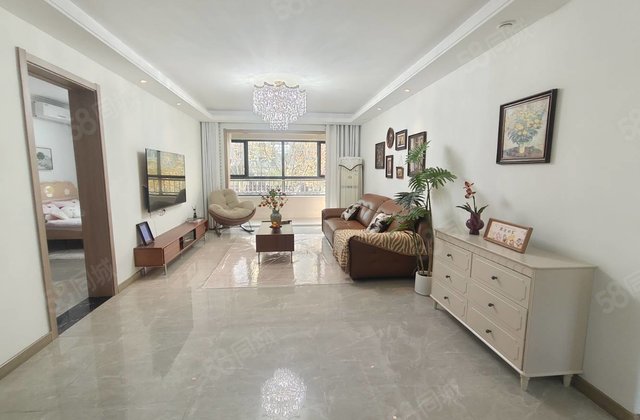 裕昌莲湖新城 小洋房 精装三叶草户型 送车位储藏室免大税