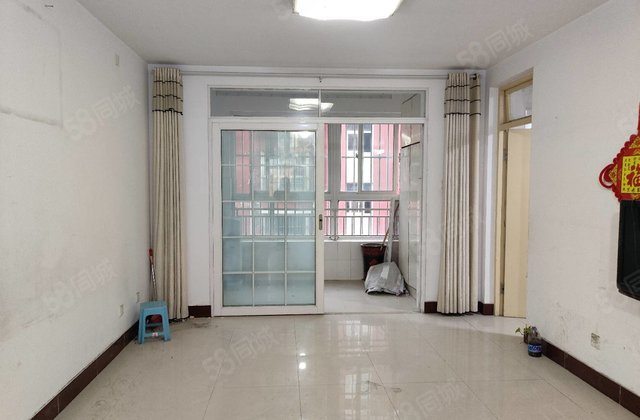 水晶城 光明   七中 步梯三楼 送车库储藏室边户 免大税