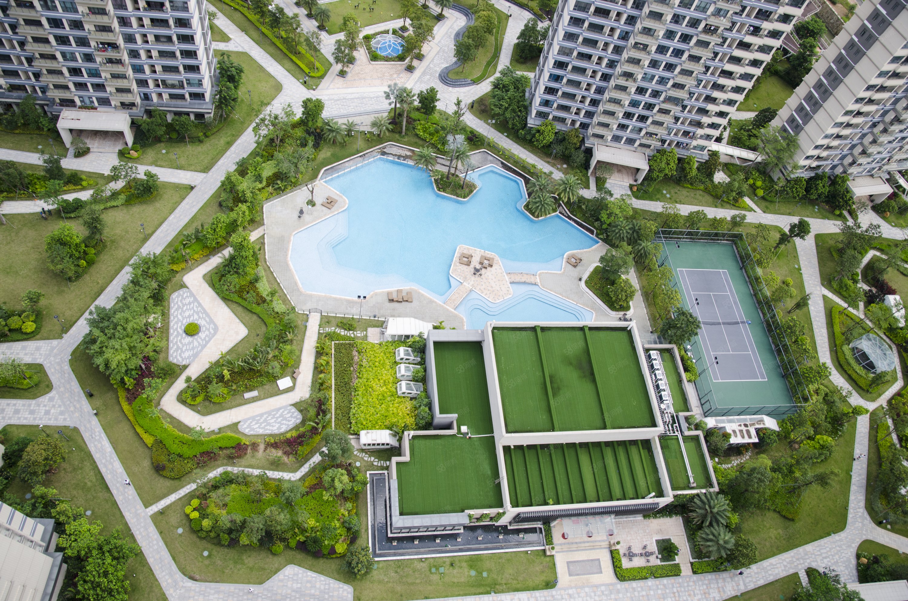 【10图】(中海物业推荐)业主急售 中海名钻 横琴口岸 近 可看房,中海