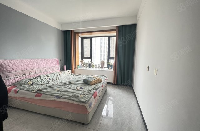 1号院边户   楼层   户型 看房方便 总价合适