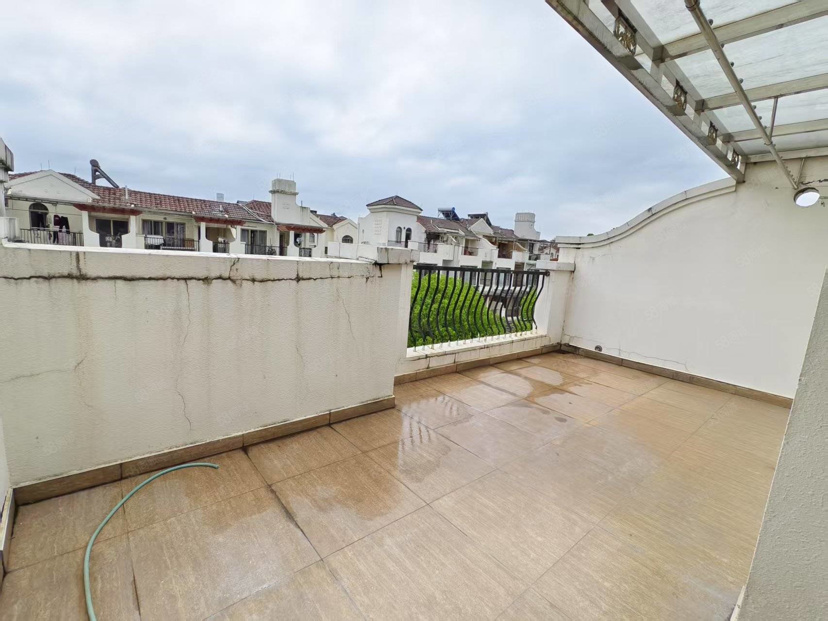 韶关碧桂园4室2厅4卫224㎡南138万