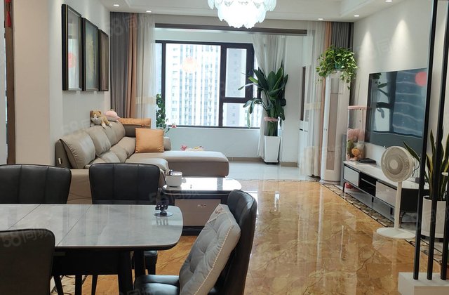 急急国岳府 清水湾旁 精装修 带家具家电免大税