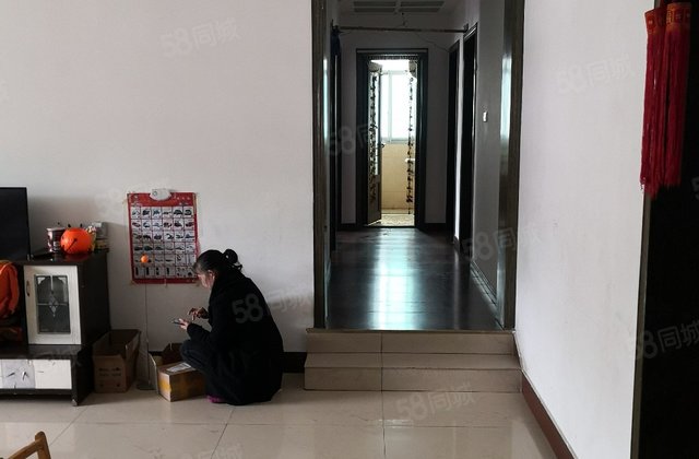 弘洋小区4室2厅147.19㎡68万二手房图片